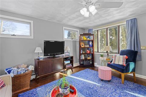 350 Diamond Hill Rd, Warwick, RI 02886 photo 5