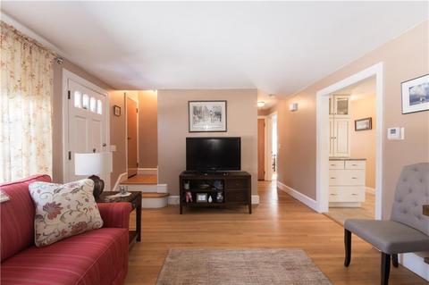 15 Central St, Warwick, RI 02886 photo 18