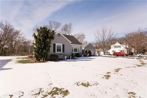 15 Central St, Warwick, RI 02886 photo 4