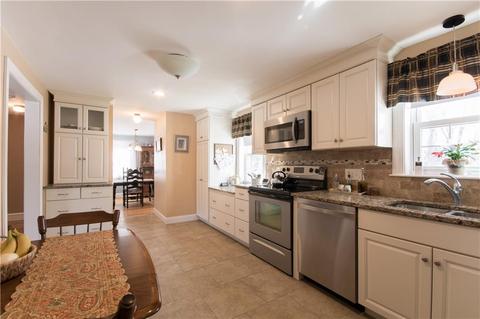 15 Central St, Warwick, RI 02886 photo 13