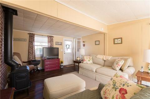 15 Central St, Warwick, RI 02886 photo 22