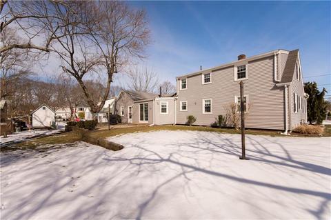 15 Central St, Warwick, RI 02886 photo 8