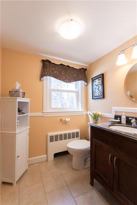 15 Central St, Warwick, RI 02886 photo 38