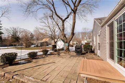 15 Central St, Warwick, RI 02886 photo 6
