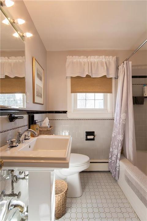 15 Central St, Warwick, RI 02886 photo 28