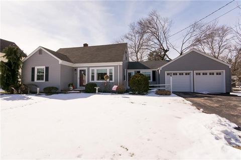 15 Central St, Warwick, RI 02886 photo 2