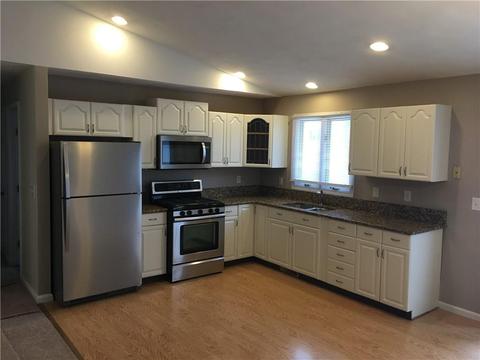 15 State St, Warwick, RI 02889 photo 3