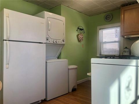 36 Powhatan St, Warwick, RI 02889 photo 9