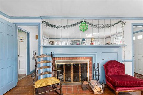 29 Squantum Dr, Warwick, RI 02888 photo 6