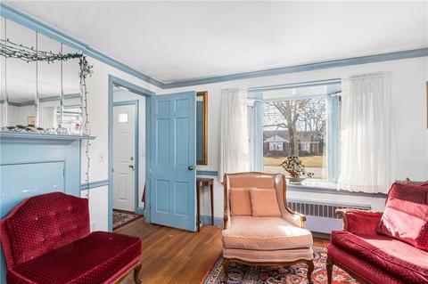 29 Squantum Dr, Warwick, RI 02888 photo 5