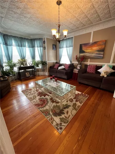 53 Hamlet Ave, Woonsocket, RI 02895 photo 9