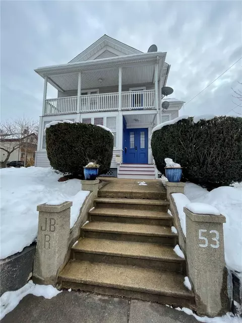 53 Hamlet Ave, Woonsocket, RI 02895 photo 4