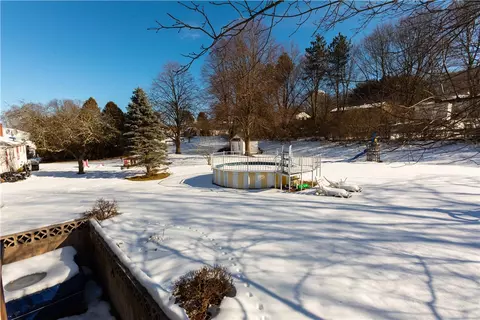 138 Walnut Hill Rd, Woonsocket, RI 02895 photo 22