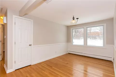 138 Walnut Hill Rd, Woonsocket, RI 02895 photo 8