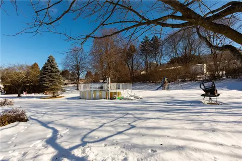 138 Walnut Hill Rd, Woonsocket, RI 02895 photo 2