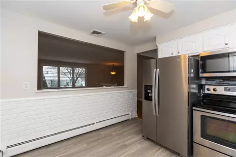 138 Walnut Hill Rd, Woonsocket, RI 02895 photo 5