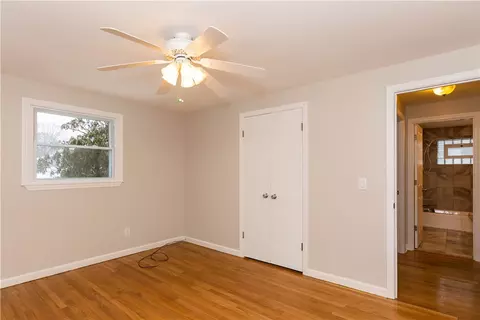 138 Walnut Hill Rd, Woonsocket, RI 02895 photo 9