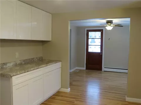 25 Talcott St, Woonsocket, RI 02895 photo 5