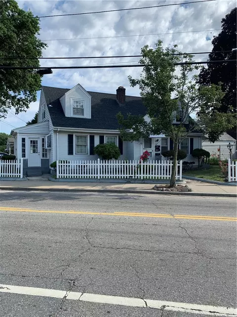 79 Killingly St, Providence, RI 02909 photo 1