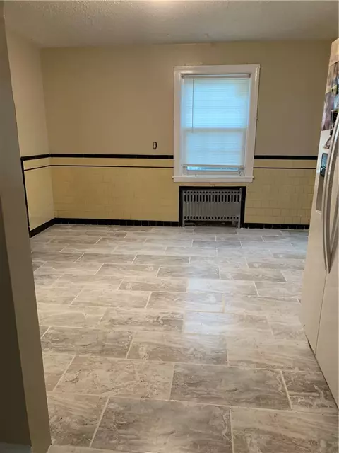 79 Killingly St, Providence, RI 02909 photo 11
