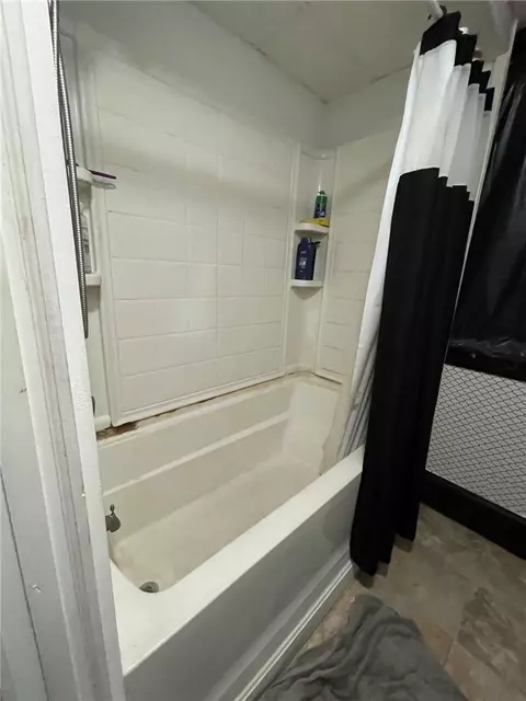 401 Willow St, Woonsocket, RI 02895 photo 8