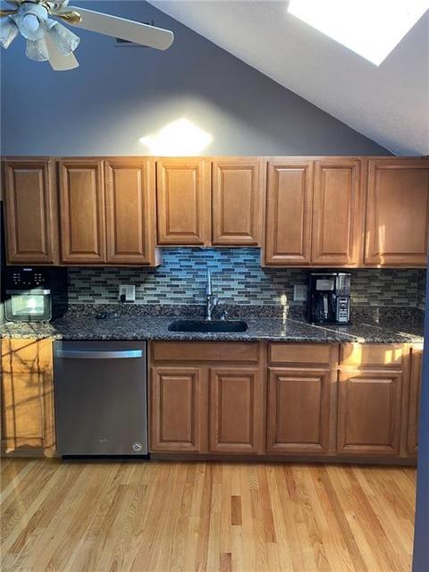 22 Valley View Dr, Cranston, RI 02920 photo 9