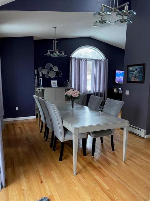22 Valley View Dr, Cranston, RI 02920 photo 4