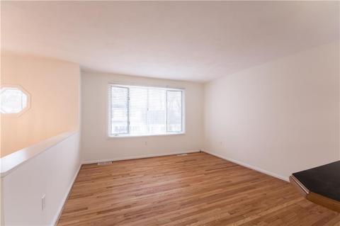 7 Anthony Ave, Warwick, RI 02886 photo 5