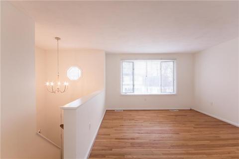 7 Anthony Ave, Warwick, RI 02886 photo 4