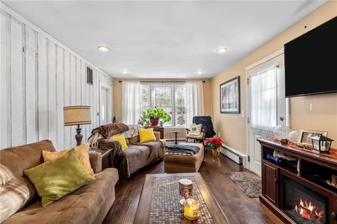76 Commodore Ave, Warwick, RI 02888 photo 6