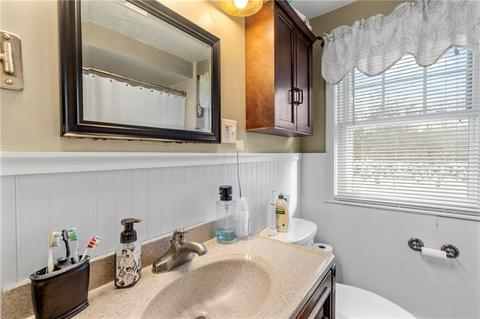 76 Commodore Ave, Warwick, RI 02888 photo 16