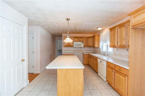2 Capron Rd, Smithfield, RI 02917 photo 13