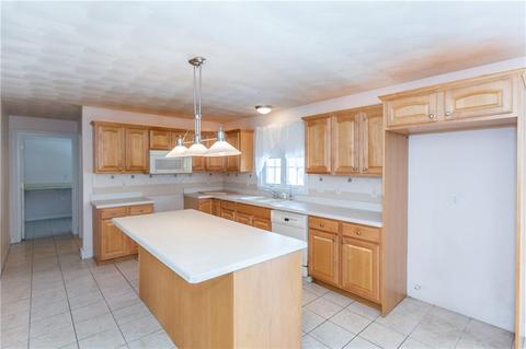 2 Capron Rd, Smithfield, RI 02917 photo 12