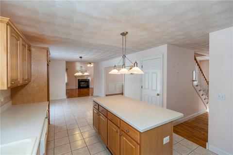 2 Capron Rd, Smithfield, RI 02917 photo 10