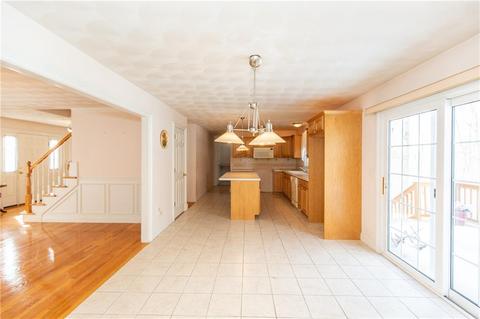 2 Capron Rd, Smithfield, RI 02917 photo 18