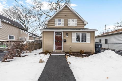 7 Wilcox St, Warwick, RI 02889 photo 1