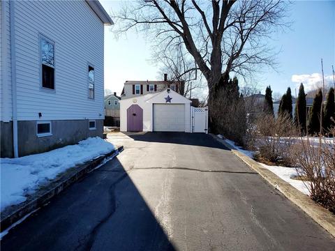 135 Knight St, Woonsocket, RI 02895 photo 3