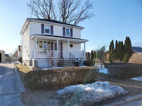135 Knight St, Woonsocket, RI 02895 photo 2