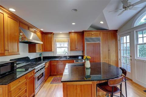 60 Bluff Rd, Barrington, RI 02806 photo 18