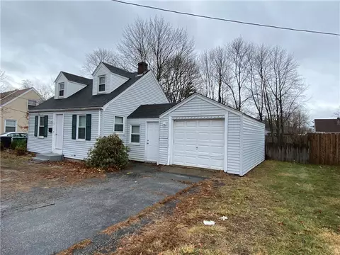1110 Main Ave, Warwick, RI 02886 photo 3
