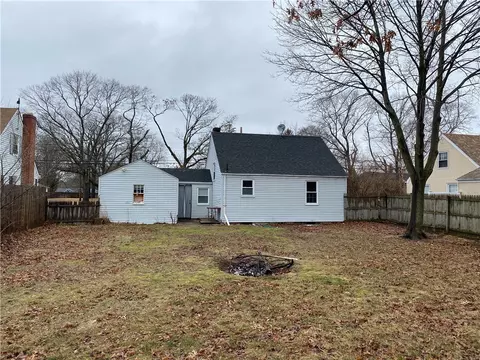 1110 Main Ave, Warwick, RI 02886 photo 25