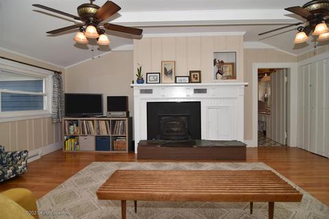 38 Milton Rd, Warwick, RI 02888 photo 3