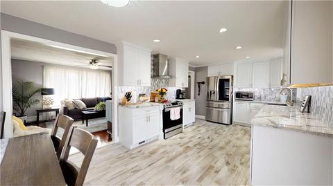 8 Campeau St, Woonsocket, RI 02895 photo 8