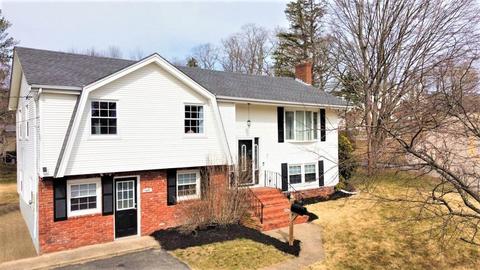8 Campeau St, Woonsocket, RI 02895 photo 1