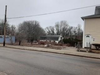 685 Wood Ave, Woonsocket, RI 02895 photo 1