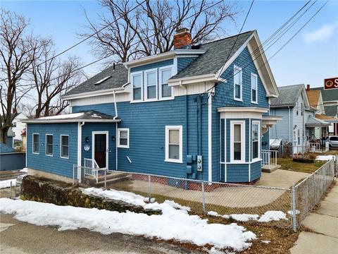 205 2nd Ave, Woonsocket, RI 02895 photo 2