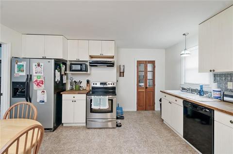 205 2nd Ave, Woonsocket, RI 02895 photo 24