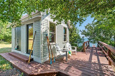 1076 E Shore Rd, Jamestown, RI 02835 photo 3