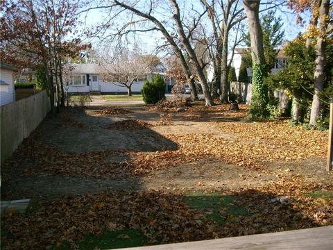 24 Delaware Ave, Warwick, RI 02888 photo 5