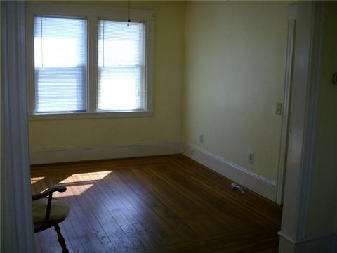 24 Delaware Ave, Warwick, RI 02888 photo 12
